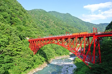 黒部峡谷トロッコ電車